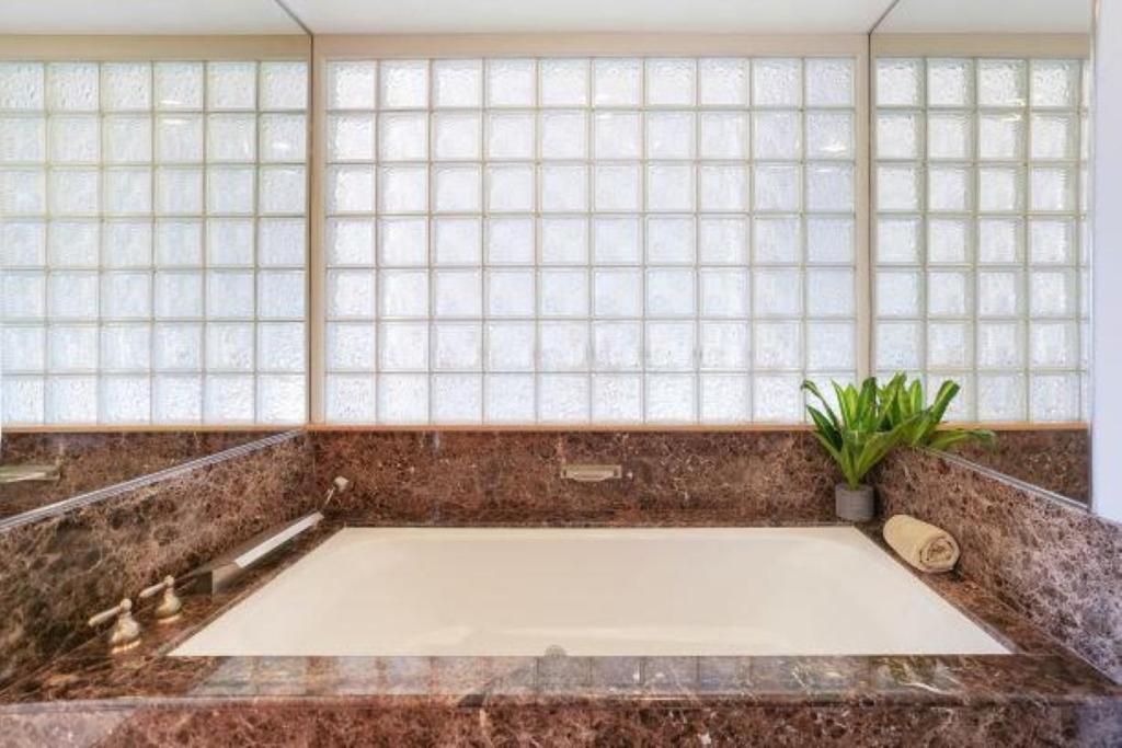 Luxury 2-Story Oceanfront Condo W/ Views & Pool Wailua  Buitenkant foto